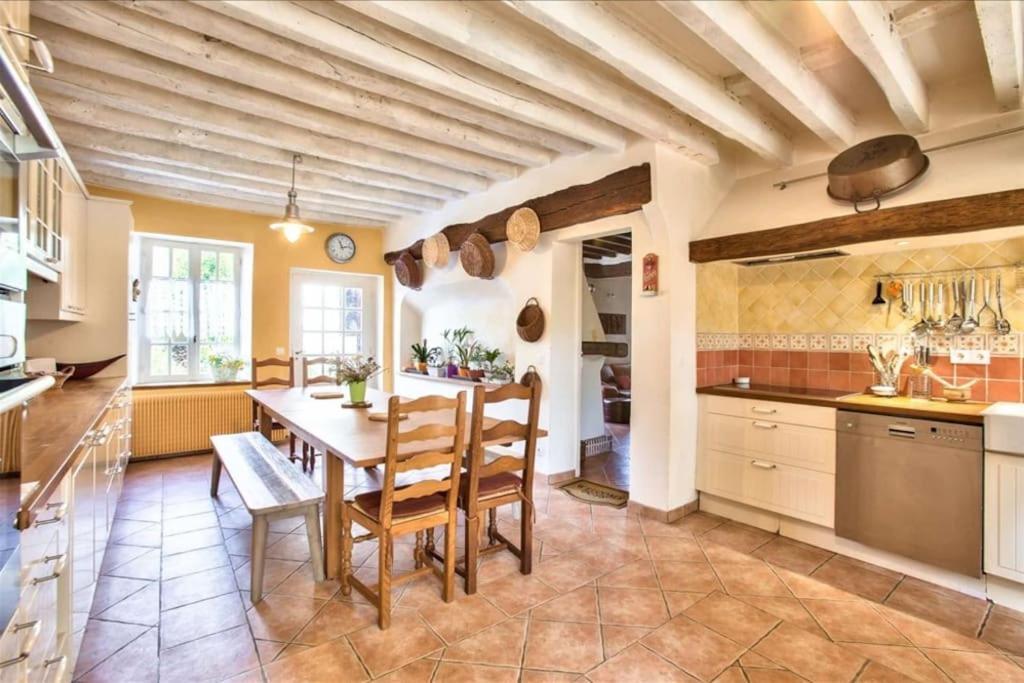 Domaine De Tardais, Ideal Famille Avec Piscine Et Nombreux Loisirs Senonches Exterior photo