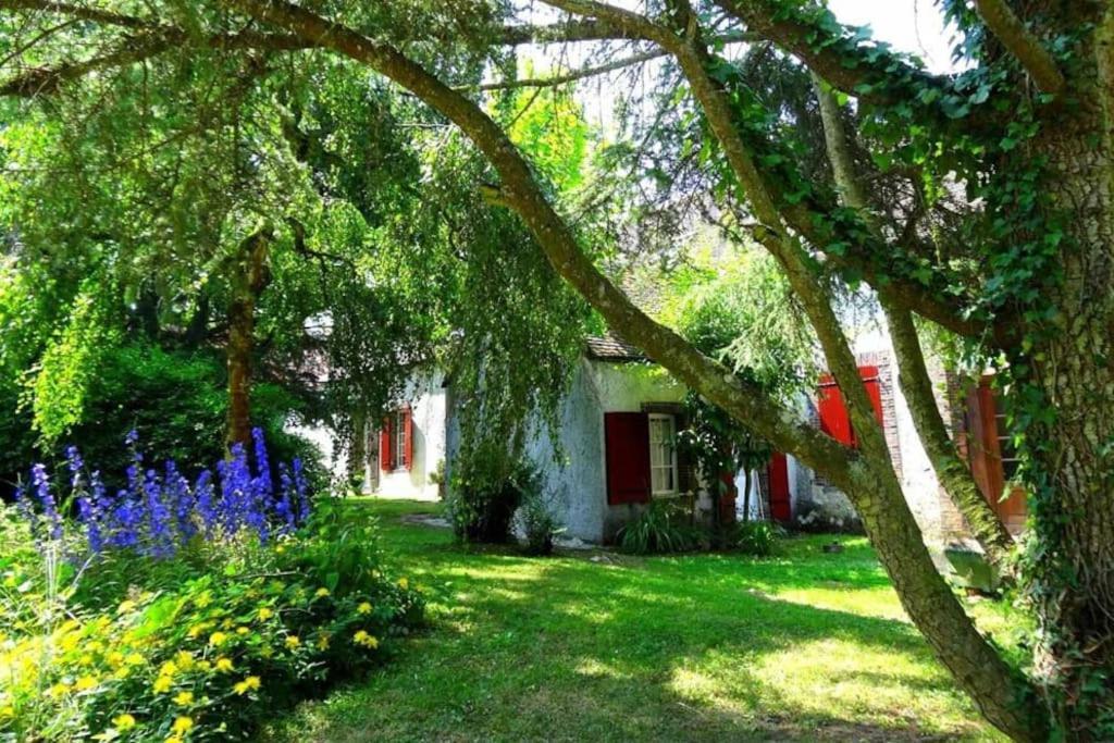 Domaine De Tardais, Ideal Famille Avec Piscine Et Nombreux Loisirs Senonches Exterior photo