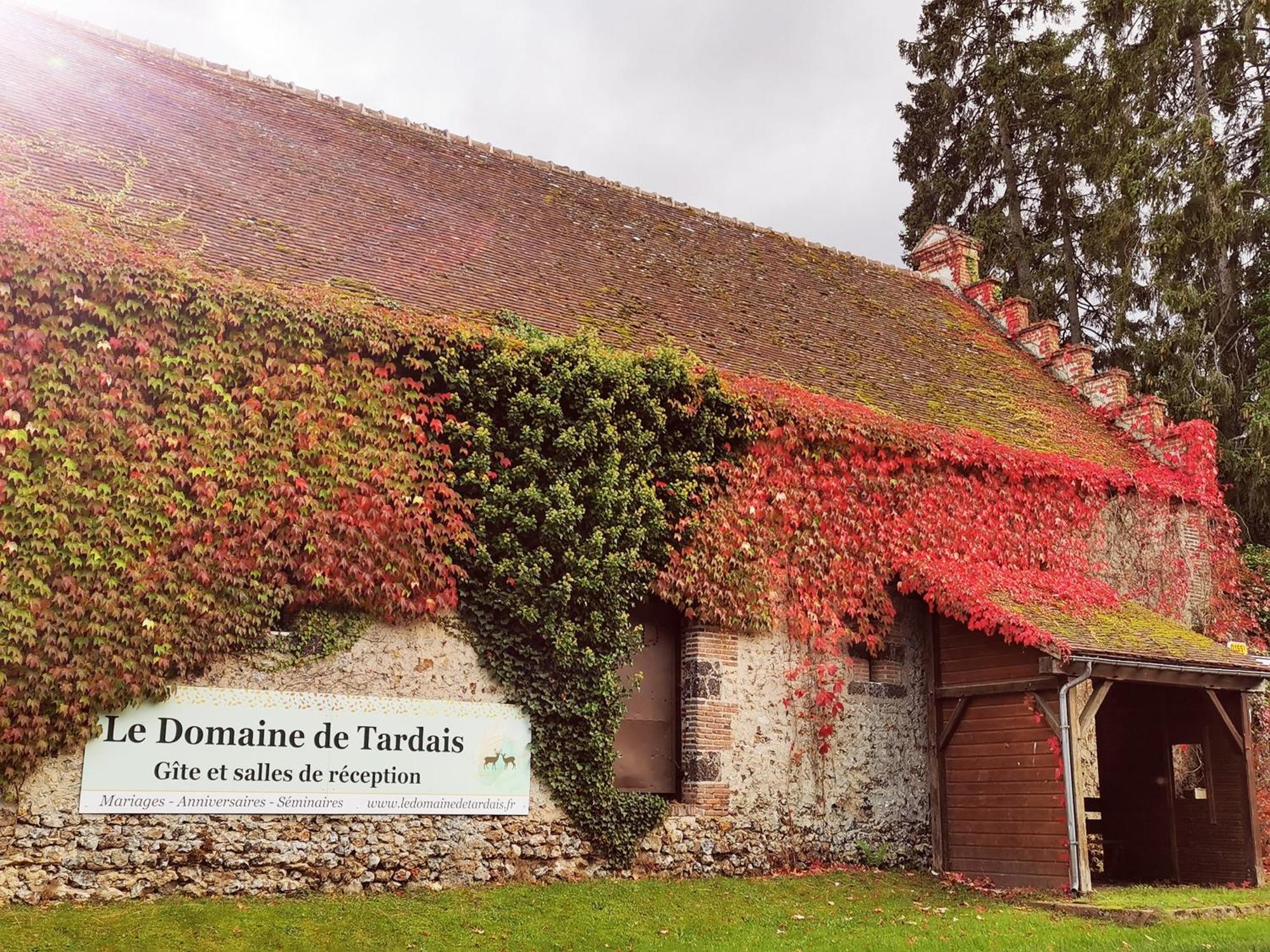 Domaine De Tardais, Ideal Famille Avec Piscine Et Nombreux Loisirs Senonches Exterior photo